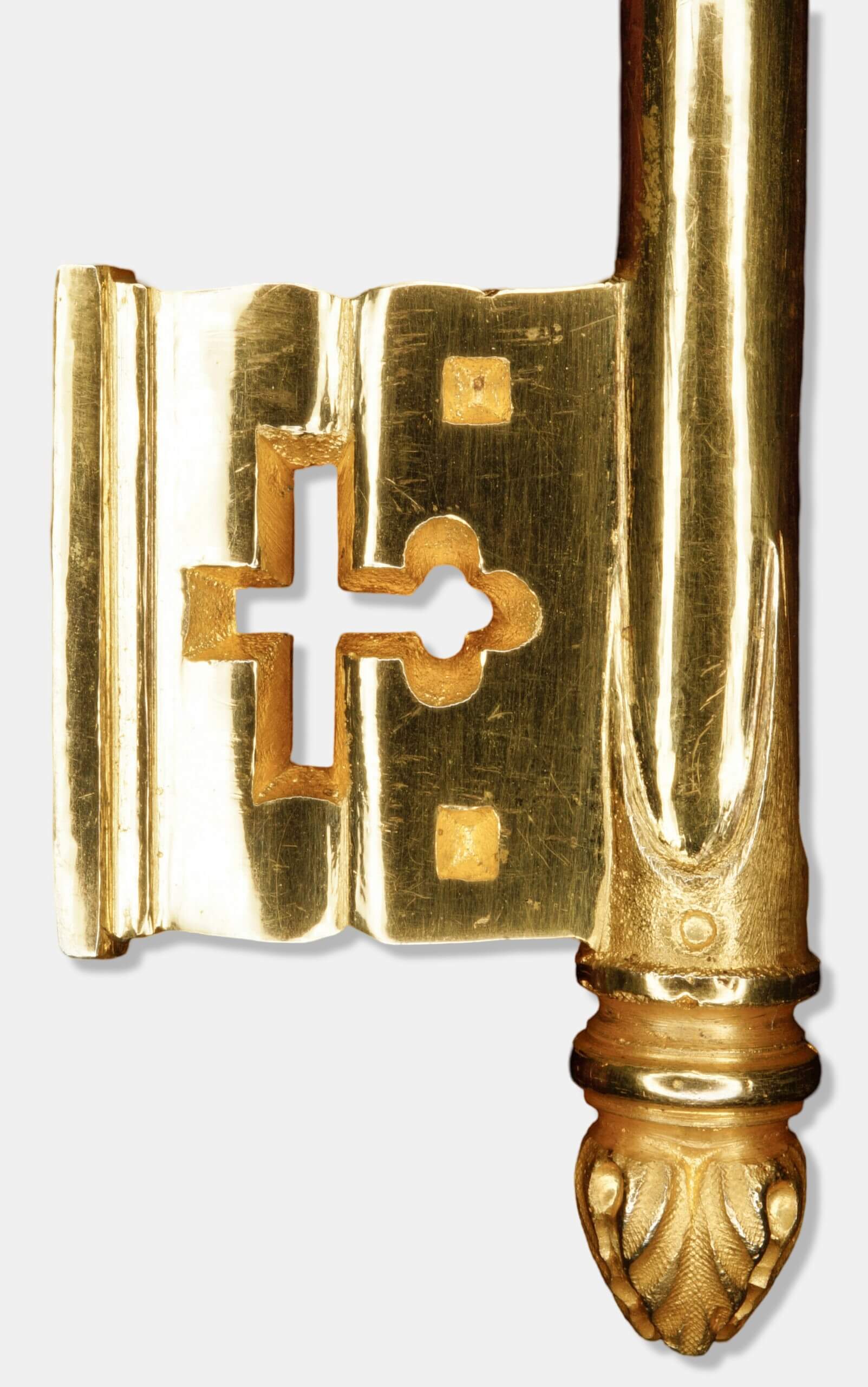 Nahaufnahme des verzierten Schlüsselbarts und des Abschlusssegments am Ende des Schlüsselhalms eines badischen Kammerherrenschlüssels.